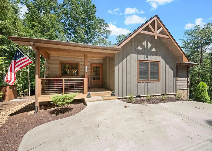 Beaumont - Lux Mountain View Cabin With Hot Tub