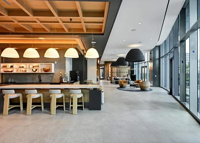 Global Luxury Suites At Town Center