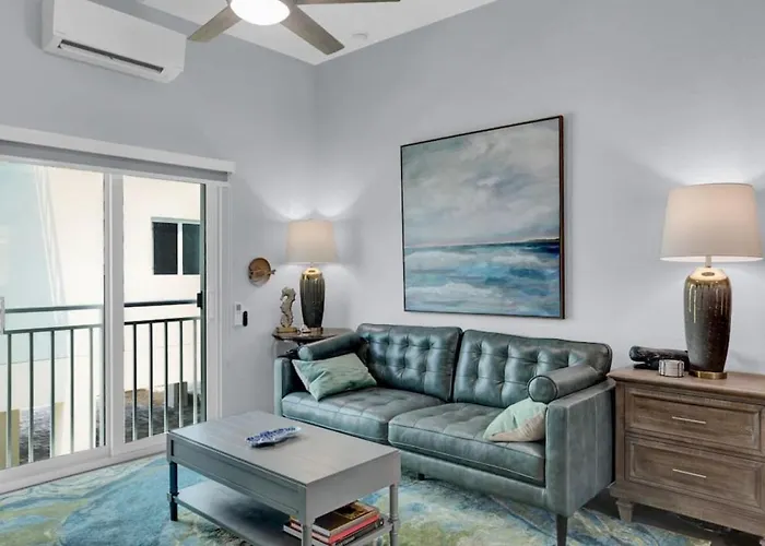 Oceanside Spacious Studio Escape