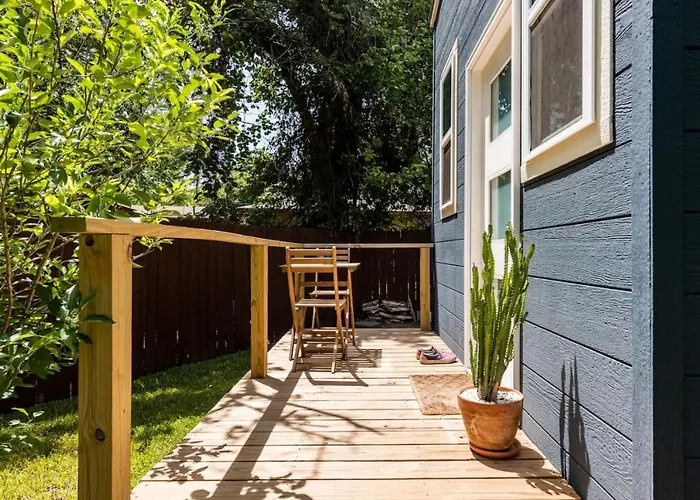 Charming, Cozy Tiny Gem With Hot Tub And Trail Access