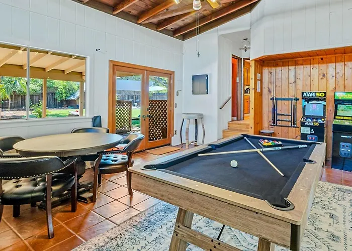 Family Fun Retreat In Wine Country - Epic Game Room - Pool - Spa
