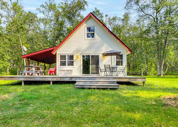 Riverside Retreat In Crosby: Pet Friendly!