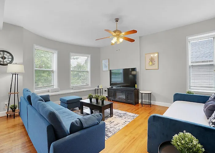 Spacious 3-Bedroom With King Bed & Prime Location