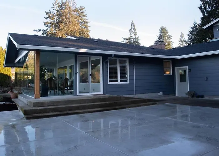 Lakefront House 4300Sqft With Private Dock