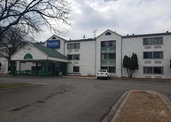 Travelodge By Wyndham Brooklyn Center