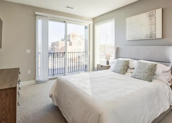 Landing At The Avenues At Carrollton - 1 Bedroom In Northeast Carrollton
