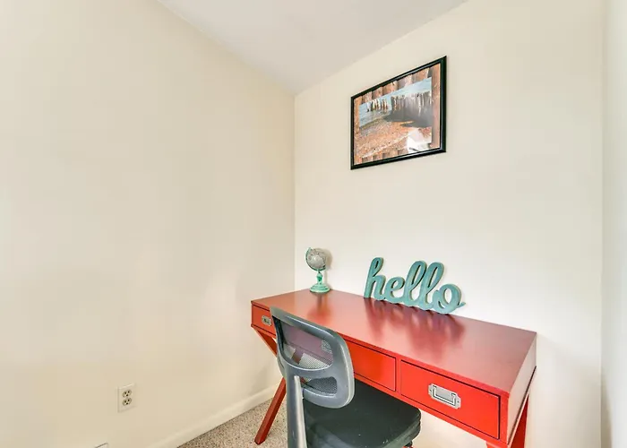 Cozy Apt < 1 Mi Near Lake Huron & Mackinac Island!