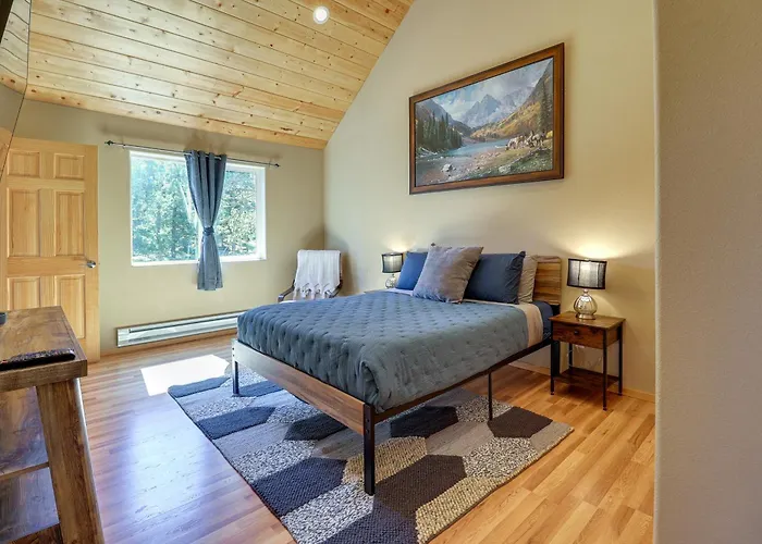 Colorado Cabin Getaway Near Pikes Peak!