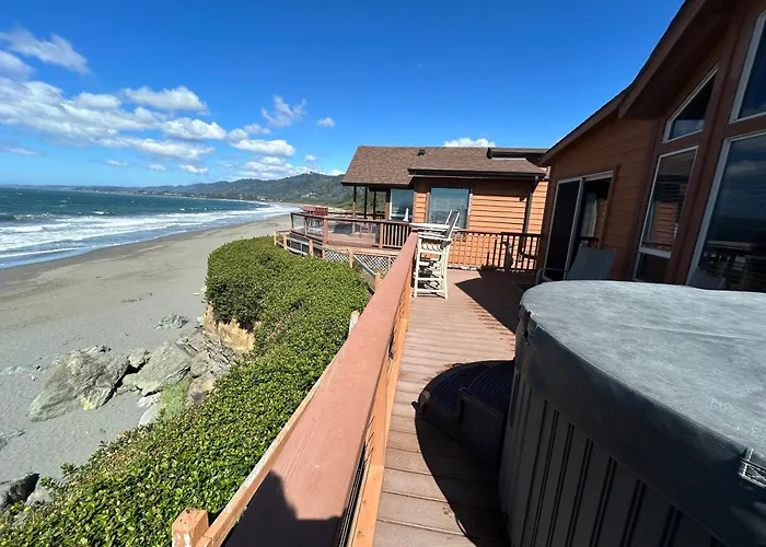 Oceanfront Cabin 9 With Jacuzzi & Awesome Views