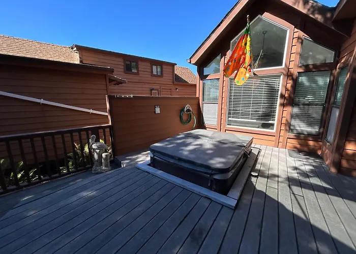 Oceanview Cabin 18 With Private Jacuzzi