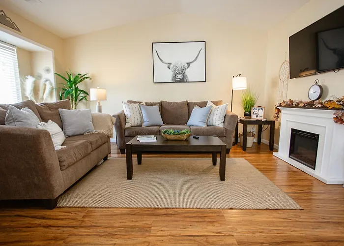 Cozy Condo 4 Miles To Park Entrance With Bbq And Steps To Dining