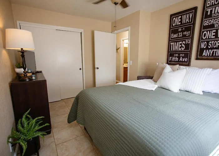 Cozy Condo 4 Miles To Park Entrance With Bbq And Steps To Dining