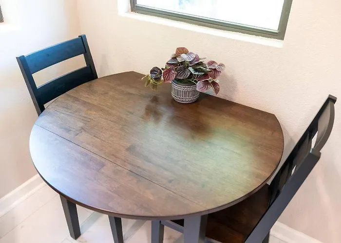 Be A Nomad - Newly Renovated 1Br Apartment