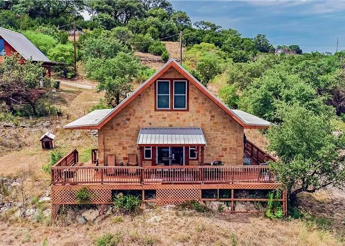 Rustic Bluebonnet Cabin With View By Hidden Fall Park