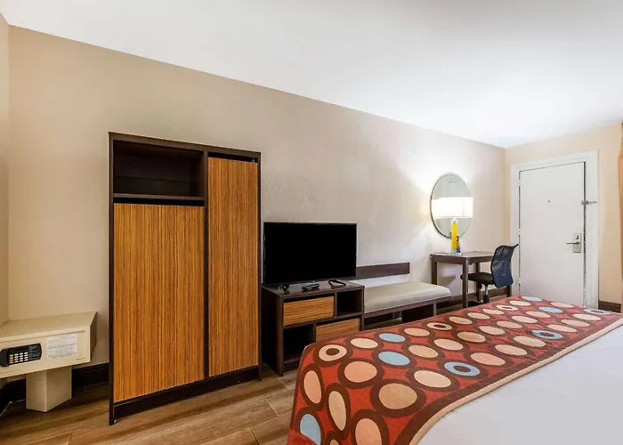 Super 8 By Wyndham Homestead Florida City Gateway To Keys