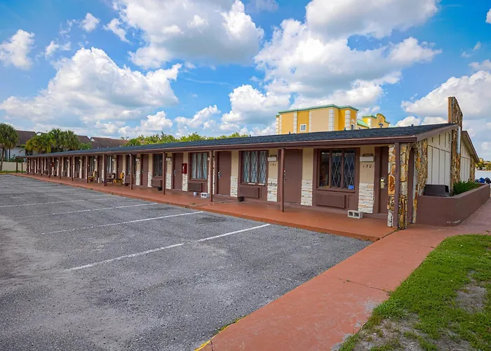 Liberty Inn And Suites Orlando - Kissimmee Near Disney World