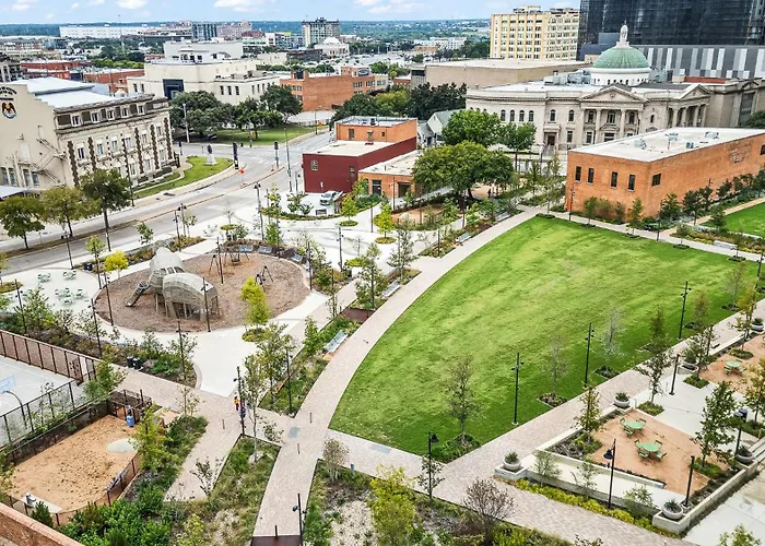 Dallas Farmers Market Apartment, Just Right In Downtown Dallas Tx Perfect Place