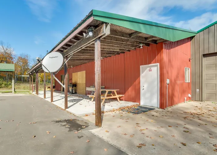 Barbeau Studio W/ St Mary'S River Views!