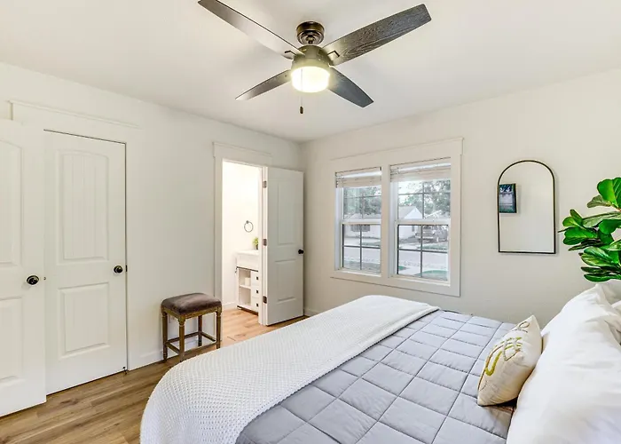 Chic Home ~ 2 Mi To Ttu W/ Grill & Yard In Lubbock
