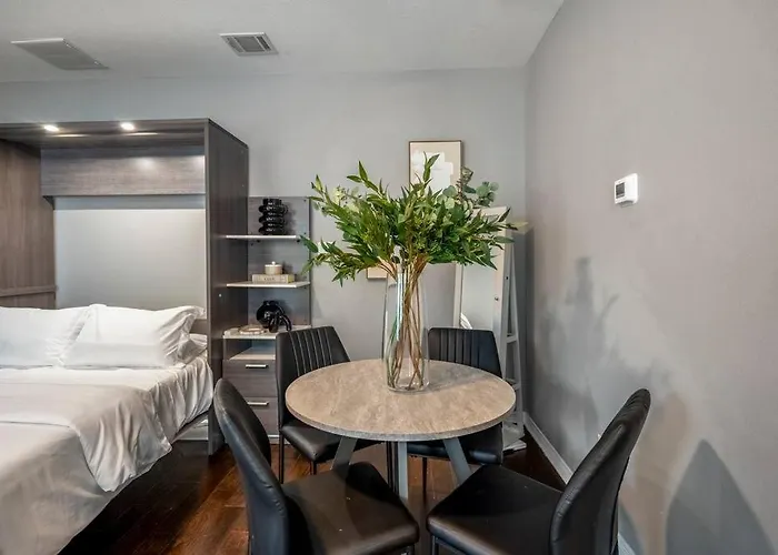 Palmer Hotel Suite Retreat In The Heart Of Houston