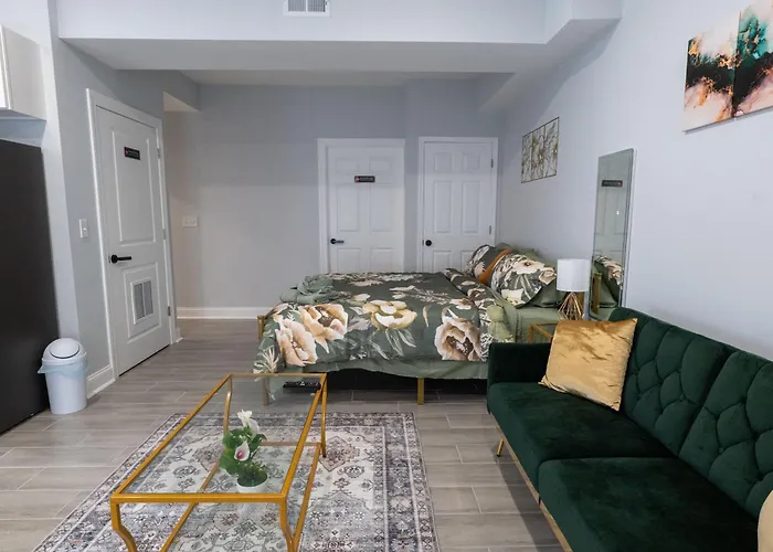 4 New Apts - 3 Bed Apt 1St Floor & 3 Bed Apt 2Nd Floor - 1 Bed Studio Apt Ground Floor & 1 Bed Studio Apt Ground Floor Near Penn Station Ewr Airport Beth Israel Hospital Manhattan Nyc