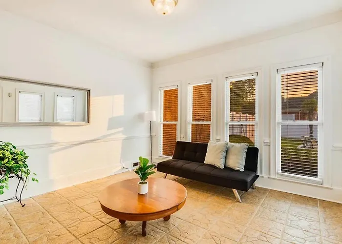 Atlanta 5Br Luxe Pool Retreat,Sleeps 12