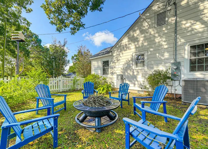 2 Mi To Downtown: Pet-Friendly Home In New Bern!
