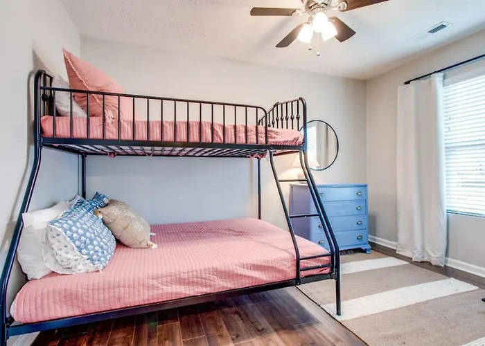 Walnut St, Charming, 3Bed, 2Bath