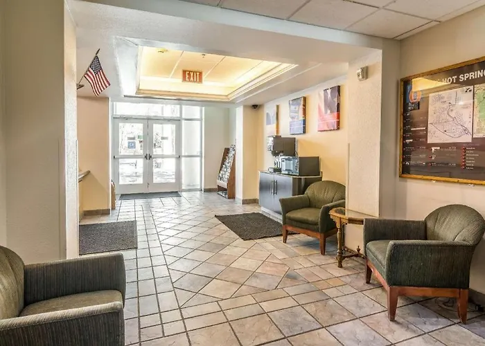 Econo Lodge Hot Springs South