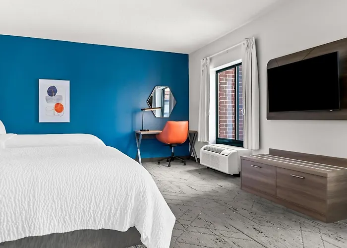 Holiday Inn Express & Suites Detroit - Novi By Ihg
