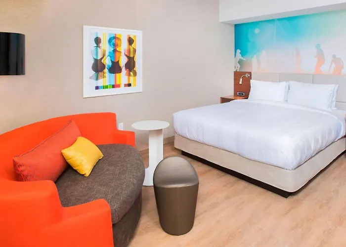 Courtyard By Marriott Santa Monica