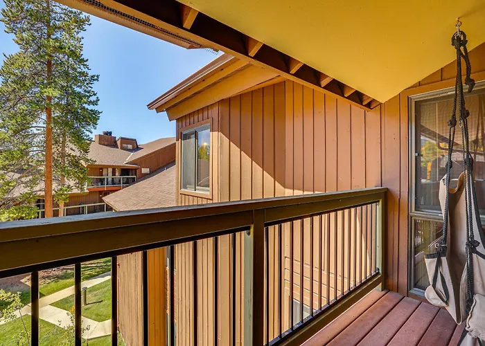 Ski Shuttle & Mountain Views: Keystone Resort Home