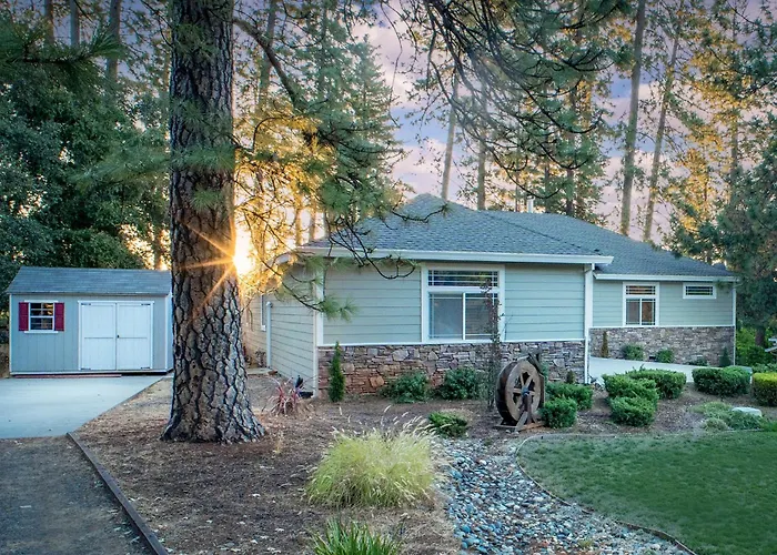 Cozy Foothills Home