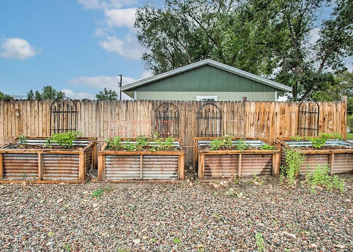 1 Mi To Winery: Clifton Escape W/ Grill & Yard!