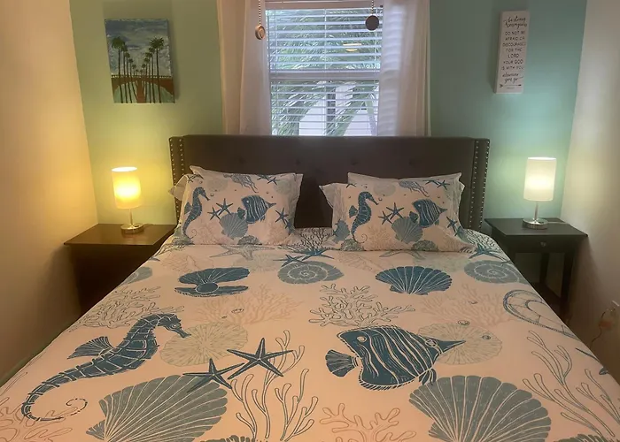 2Br Comfortable Downtown House Near Beach And More