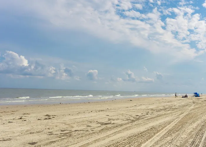 Views! Beachside, Hot Tub, Arcade, Family Beach Retreat With Fun For Every Age!