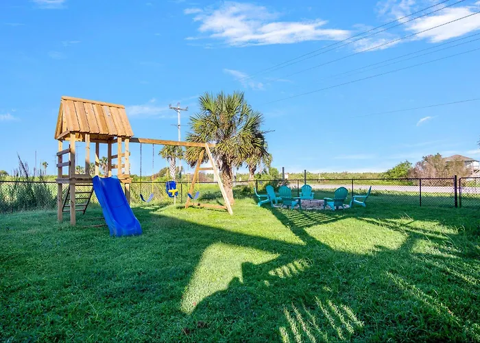 Views! Beachside, Hot Tub, Arcade, Family Beach Retreat With Fun For Every Age!
