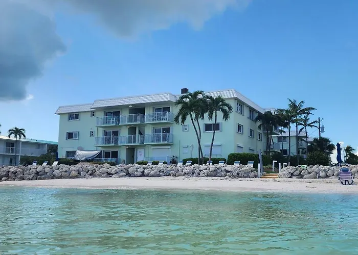 Paradise Awaits You At Key Colony Beach