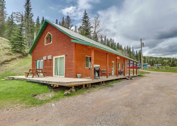 Wraparound Deck + Bbq: Pet-Friendly Deadwood Cabin