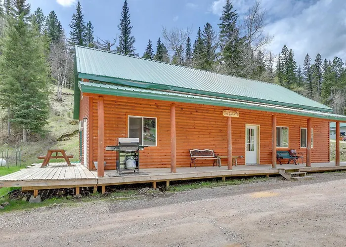 Wraparound Deck + Bbq: Pet-Friendly Deadwood Cabin