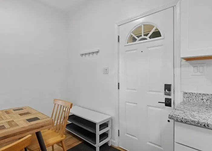 Bloomfield, Shadyside !2 Modern And Spacious Two Bedroom Apt With Free Parking