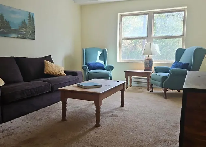 Twin Room Near Hillsboro