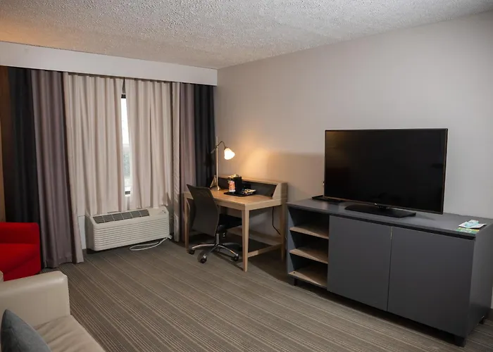 Country Inn & Suites By Radisson, Erie, Pa