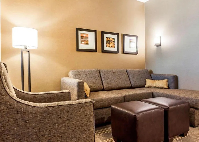 Comfort Suites Brookings Near University