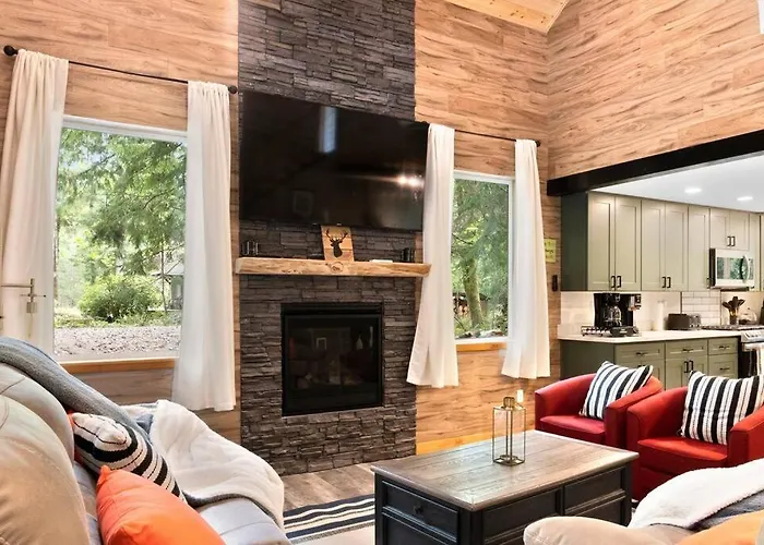 Luxe Chalet At Rainier Entrance With Hot Tub-Ac-Wifi