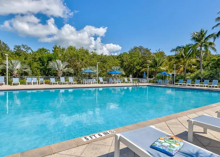 Sea View And Sunrise Top Floor Ocean Pointe 2412