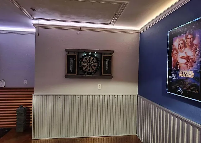 Magnificent Home, Game-Room, Close To Everything