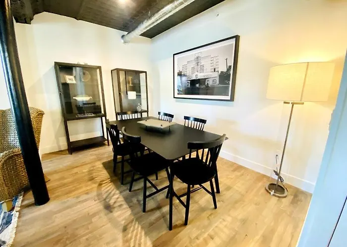 Unit C, The Kroger Lofts