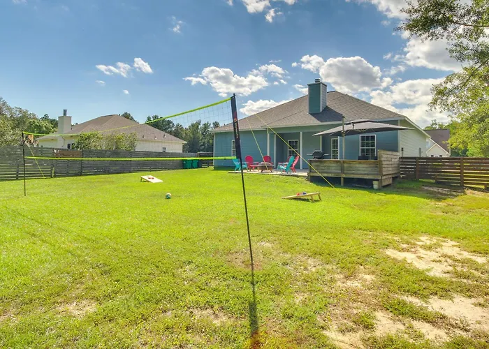 < 1 Mi To Beach - Home W/ Deck & Yard In Waveland!