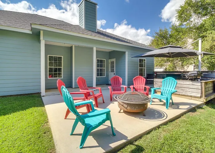 < 1 Mi To Beach - Home W/ Deck & Yard In Waveland!